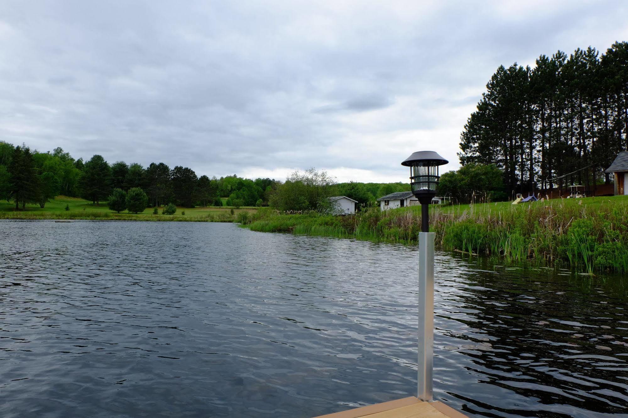 Barry'S Bay Golf Resort Barrys Bay Zewnętrze zdjęcie