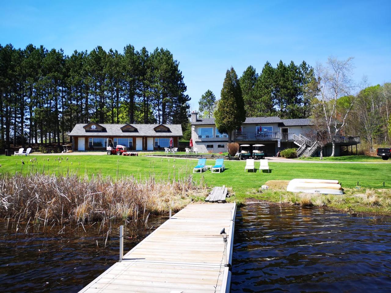 Barry'S Bay Golf Resort Barrys Bay Zewnętrze zdjęcie
